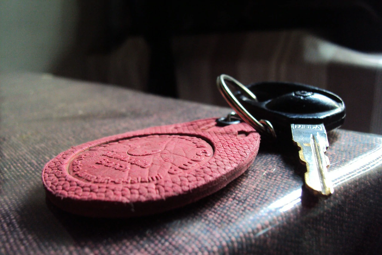 Aplikasi Untuk Menemukan Kunci Motor Hilang dengan Bluetooth WiFi