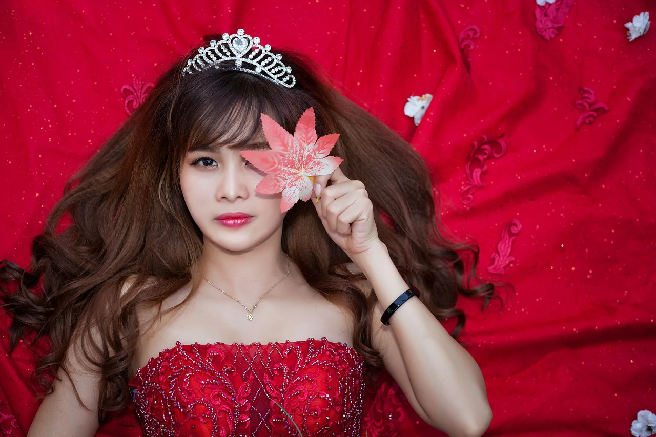 5 Aplikasi Edit Foto Ganti Wajah Pengantin Menarik